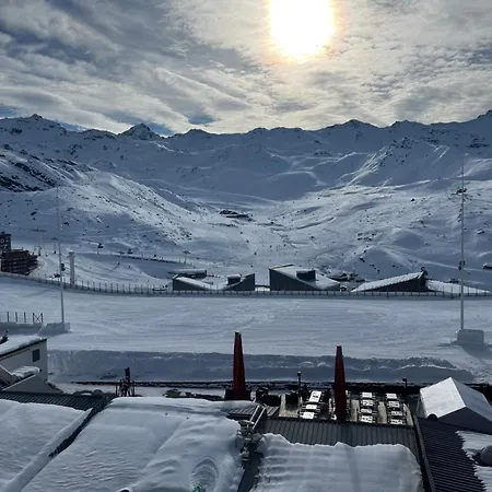 Les Ecrins De Mae Apartment