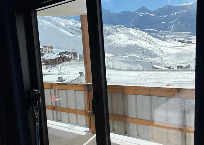 Les Ecrins De Mae Apartment *